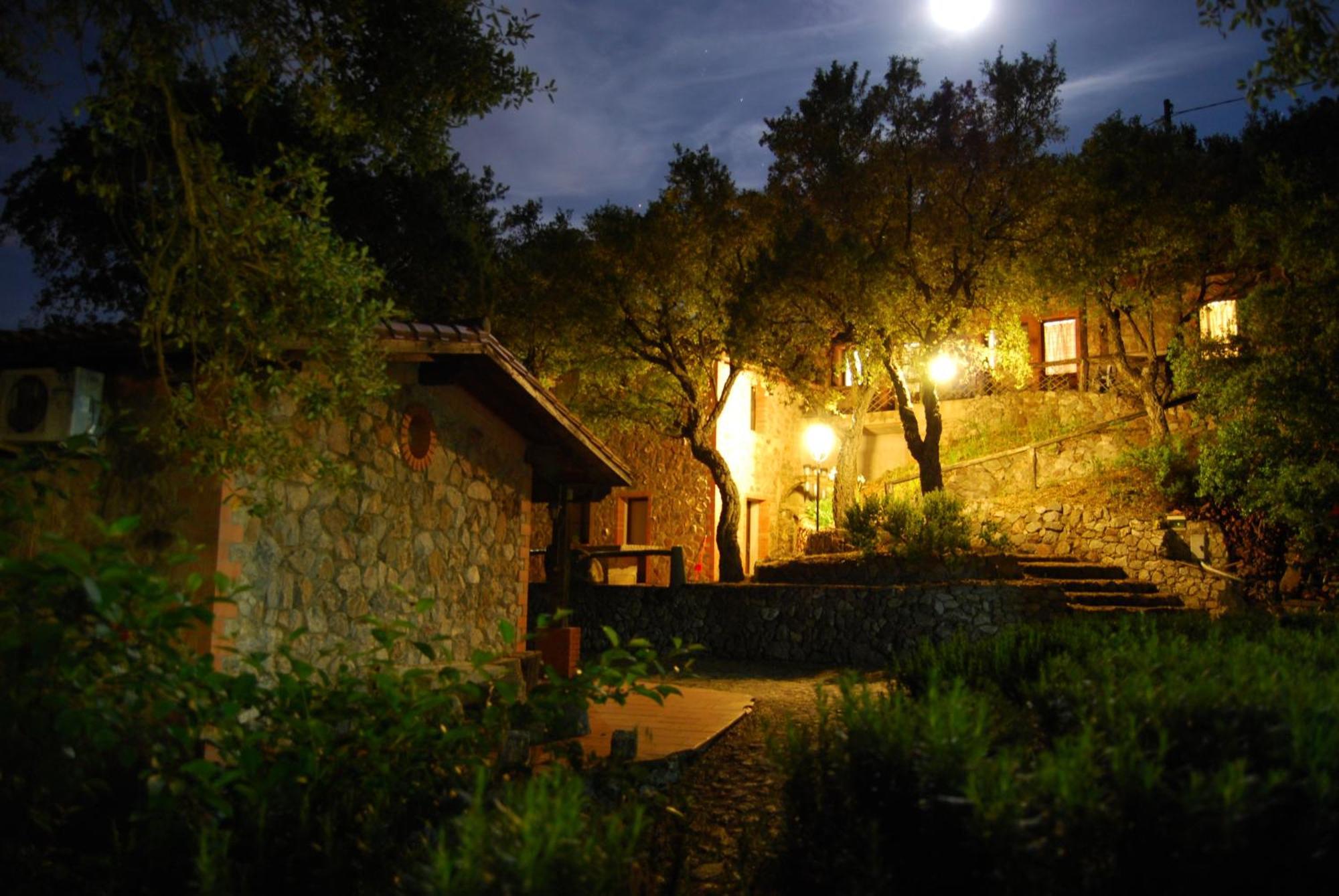 La Quercia Guest House Арбус Екстериор снимка