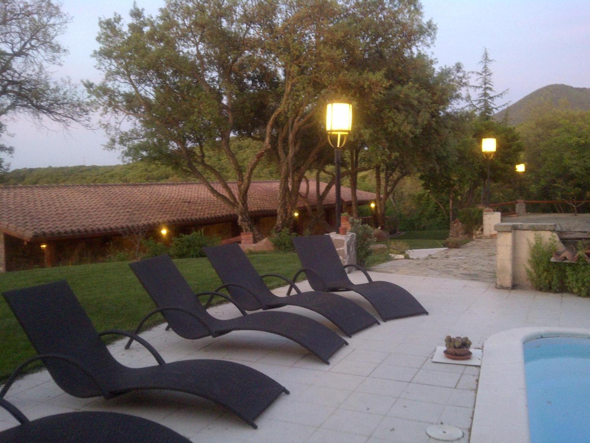 La Quercia Guest House Арбус Екстериор снимка